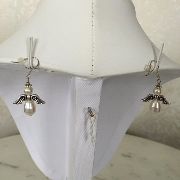 Vintage Silver & Pearl Pierced Angel Earrings BNIB - Picture 7 of 7